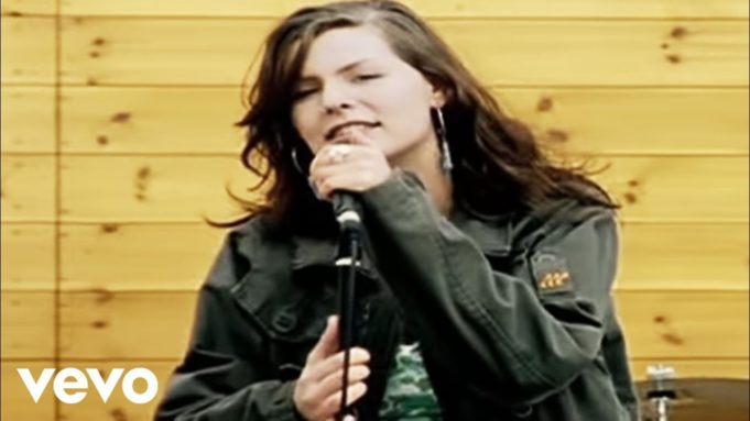 Aprender Alemão com músicas #9 – Perfekte Welle – Juli